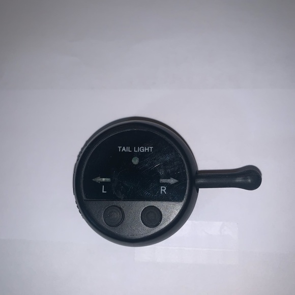 blue tooth bicycle turning signal - Picture 3 of 5